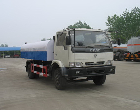 東風(fēng)康霸密封式垃圾車(chē)