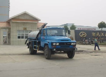 東風(fēng)140吸糞車