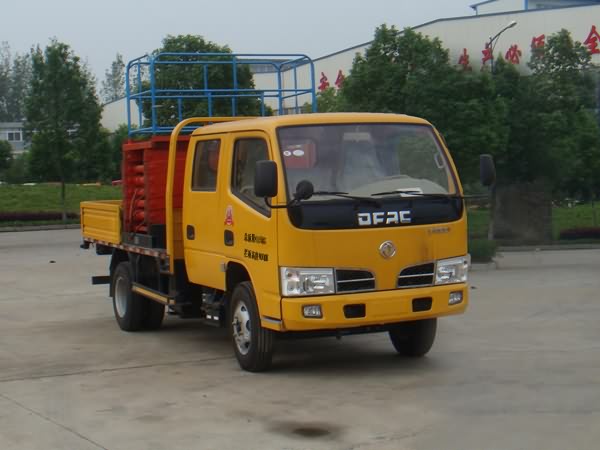東風(fēng)升降平臺車(8-12米)