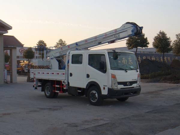 日產(chǎn)12米高空作業(yè)車(國四)