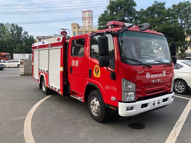 國六五十鈴3.5噸水罐消防車