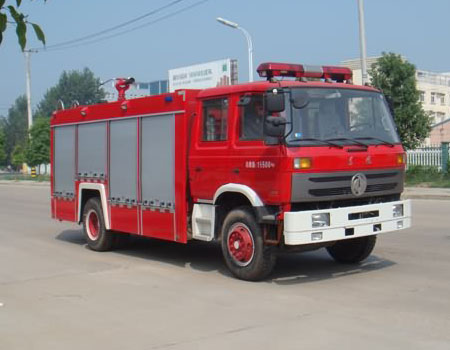 東風153水罐消防車
